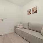 Spacious 2-bedroom By Renters * Katowice