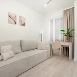 Spacious 2-bedroom By Renters Apartment