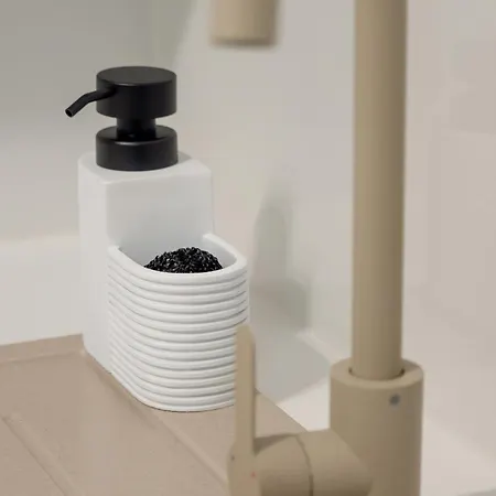 Spacious 2-bedroom By Renters アパート カトヴィツェ