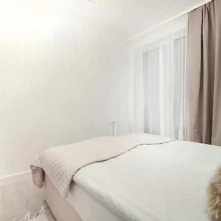 Spacious 2-bedroom By Renters *