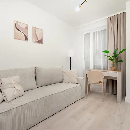 Spacious 2-bedroom By Renters Apartment