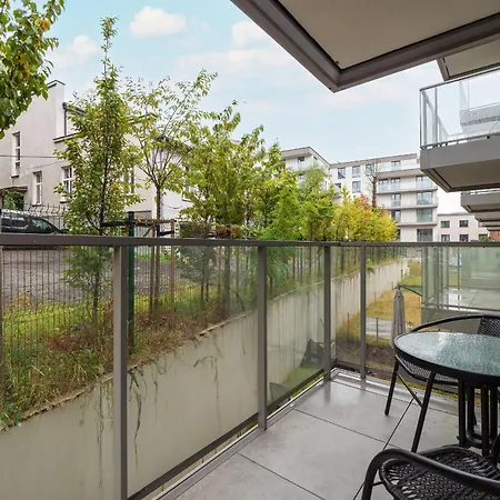 Spacious 2-bedroom By Renters Apartment *