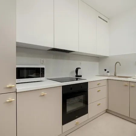 Lejlighed Spacious 2-bedroom By Renters *