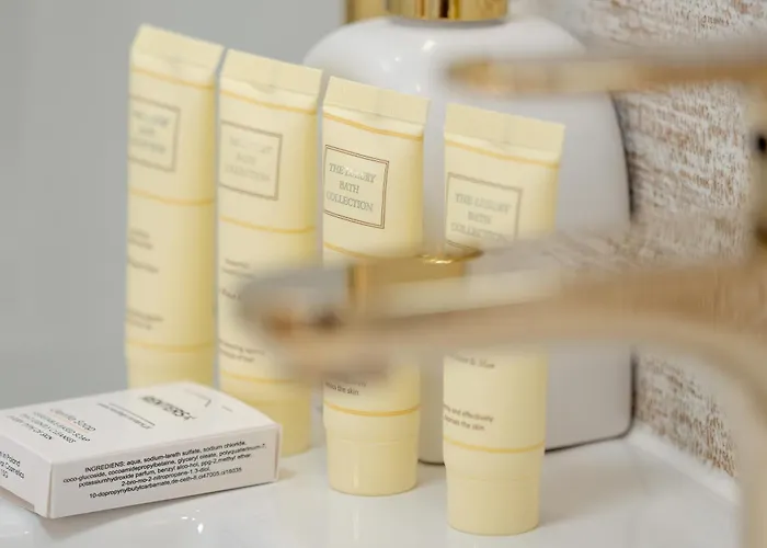 Spacious 2-bedroom By Renters Lägenhet Katowice