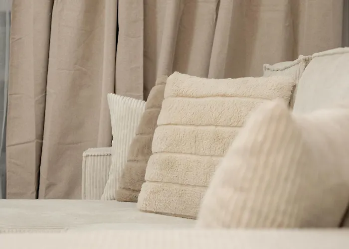 Spacious 2-bedroom By Renters *