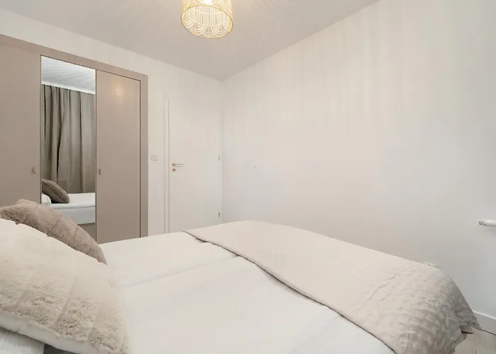 Lägenhet Spacious 2-bedroom By Renters *