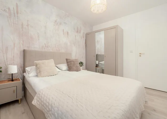 Spacious 2-bedroom By Renters